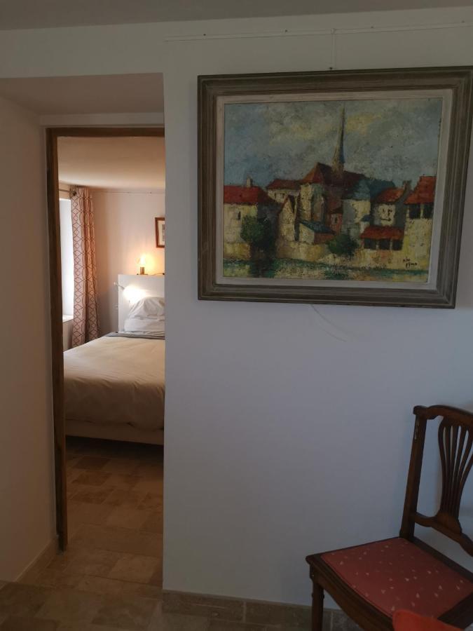 Le Nid Des Arts Bed & Breakfast Tourrettes Exterior photo